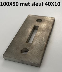 voetplaat 100 X 50 mm met sleuf 40 X 10 mm